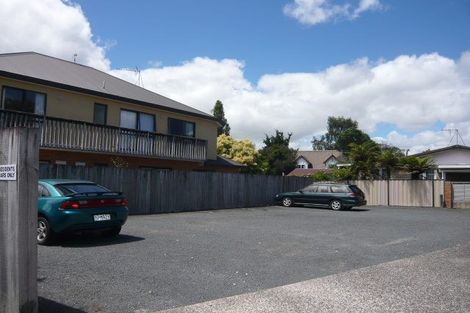 Photo of property in 2 Vine Street, Hillcrest, Hamilton, 3216