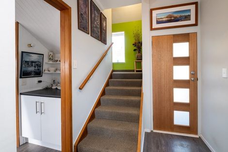 Photo of property in 17 Pukeko Place, Westshore, Napier, 4110