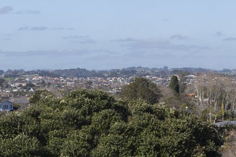 Photo of property in 3 Patons Road, Howick, Auckland, 2014