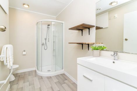 Photo of property in 4 Bathgate Street, South Dunedin, Dunedin, 9012