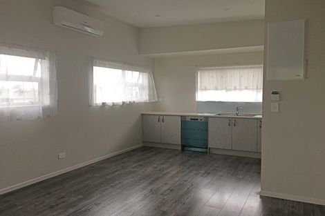 Photo of property in 109 Reeves Road, Pakuranga Heights, Auckland, 2010