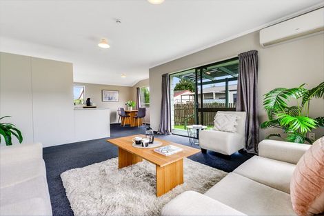 Photo of property in 6/55 Tuhikaramea Road, Dinsdale, Hamilton, 3204