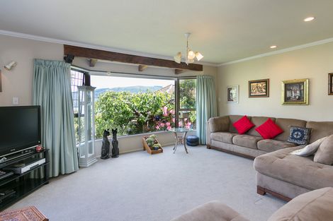 Photo of property in 30 Porterfield Street, Macandrew Bay, Dunedin, 9014