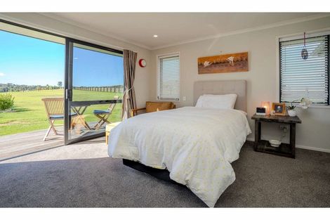 Photo of property in 1 Fernbird Grove, Kerikeri, 0294