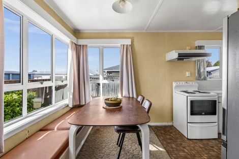 Photo of property in 8 Barton Avenue, Marewa, Napier, 4110