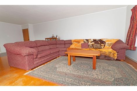 Photo of property in 2/1 Silverstone Place, Henderson, Auckland, 0612