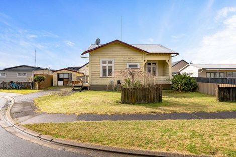 Photo of property in 101a Whitby Place, Whangamata, 3620