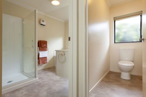 Photo of property in 4b Georgia Grove, Paraparaumu, 5032