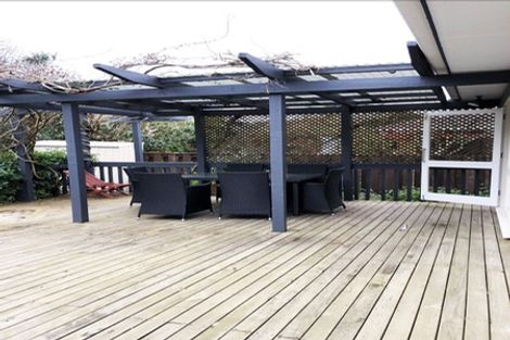 Photo of property in 17 Maugham Drive, Bucklands Beach, Auckland, 2014