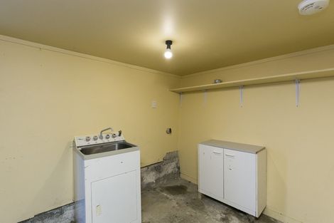 Photo of property in 32 Rolleston Street, Mount Cook, Wellington, 6021