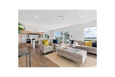 Photo of property in 185b Browns Bay Road, Browns Bay, Auckland, 0630