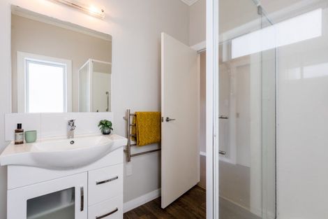 Photo of property in 15 Bluegum Road, Paraparaumu Beach, Paraparaumu, 5032