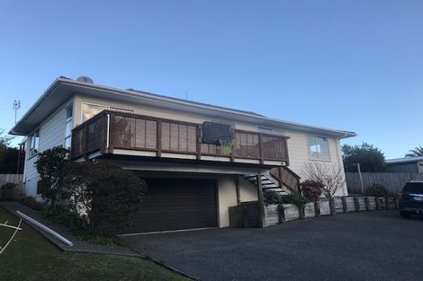 Photo of property in 1/15 Glastron Place, Bayview, Auckland, 0629