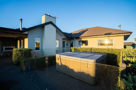 Photo of property in 3 Whitcombe Place, Darfield, 7571