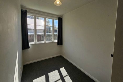 Photo of property in 27 Kenney Crescent, Fairfield, Hamilton, 3214