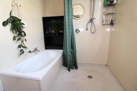 Photo of property in 24 Garden Street, Lumsden, 9730