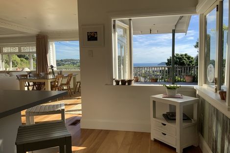 Photo of property in 25 Seatoun Heights Road, Miramar, Wellington, 6022