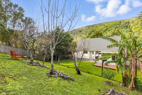 Photo of property in 98 Leinster Avenue, Raumati South, Paraparaumu, 5032