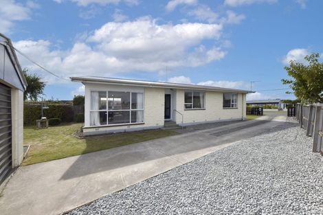 Photo of property in 13 Lenton Street, Aranui, Christchurch, 8061