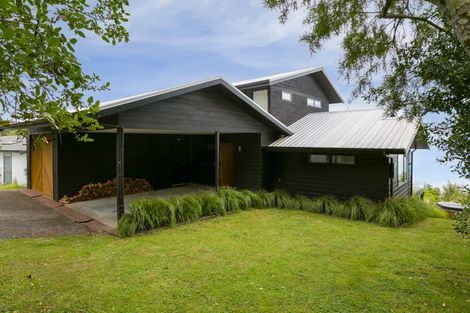 Photo of property in 21 Waiparemo Crescent, Pukawa Bay, Turangi, 3381