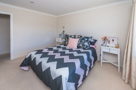 Photo of property in 12 Gilligan Close, College Estate, Whanganui, 4500