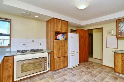 Photo of property in 6 Luxton Place, Rangiora, 7400