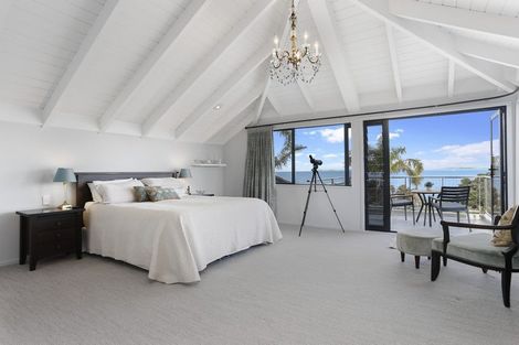 Photo of property in 6 Portal Place, Murrays Bay, Auckland, 0630