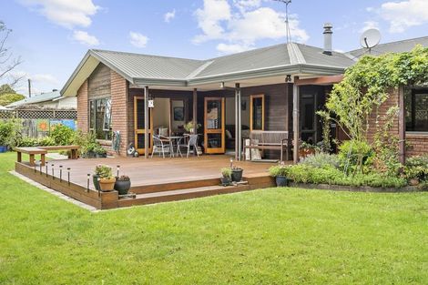 Photo of property in 71 Taylor Street, Cambridge, 3434