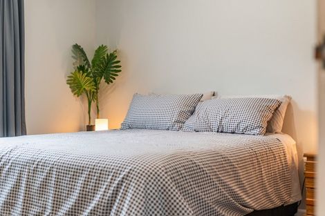 Photo of property in 39 Naenae Road, Naenae, Lower Hutt, 5011