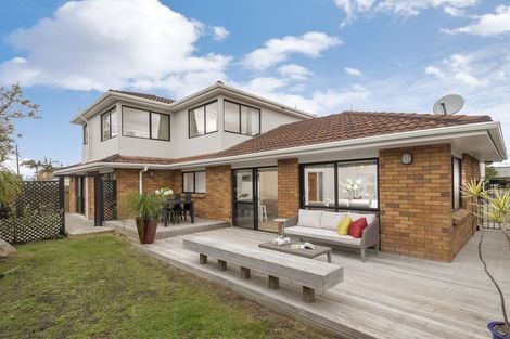 Photo of property in 1/3 Waller Avenue, Bucklands Beach, Auckland, 2012