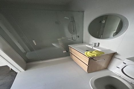 Photo of property in 5 Taukahiwi Road, Pukekohe, 2120