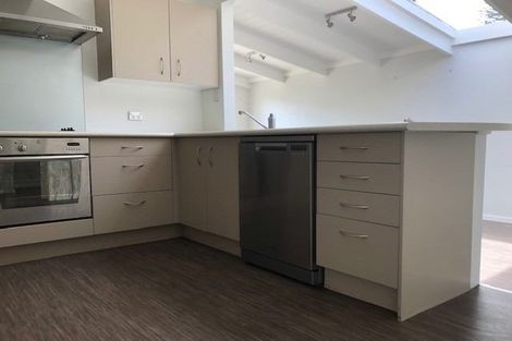 Photo of property in 26 Inglis Street, Birkenhead, Auckland, 0626