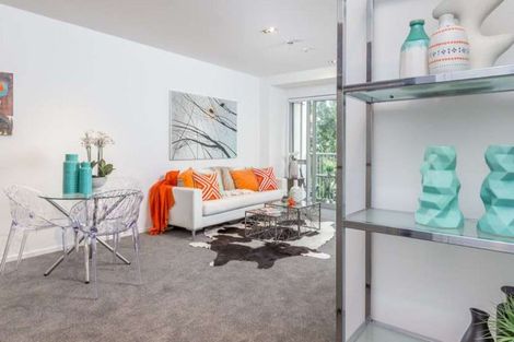 Photo of property in Shoal Haven Apartments, 212a/130 Anzac Street, Takapuna, Auckland, 0622