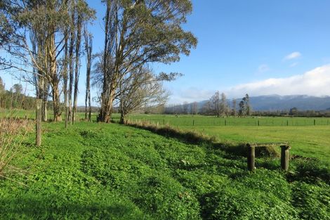 Photo of property in 40 Boatmans Road, Cronadun, Reefton, 7895