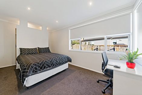 Photo of property in 64 O'halloran Road, Howick, Auckland, 2014