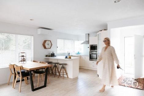 Photo of property in 4 Beach Grove, Omokoroa, 3114