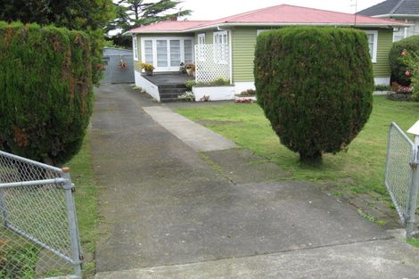 Photo of property in 12 Mckenzie Road, Mangere Bridge, Auckland, 2022