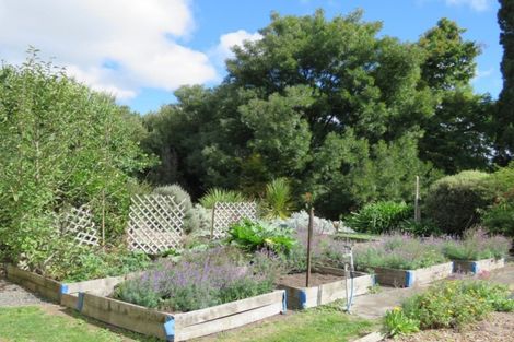 Photo of property in 572 Maharakeke Road, Hatuma, Waipukurau, 4281