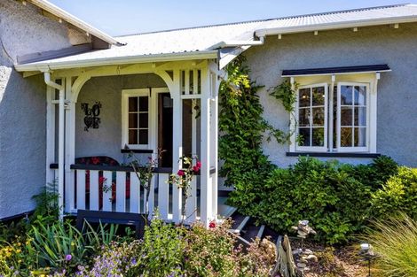 Photo of property in 21 Egmont Street, Patea, 4520