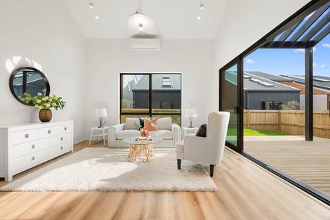 Photo of property in 8 Dorset Down Drive, Karaka, 2580