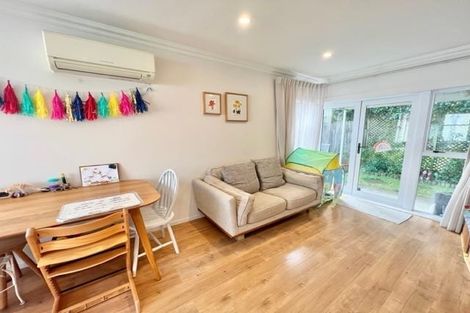 Photo of property in 3/13 Alana Place, Mount Wellington, Auckland, 1060