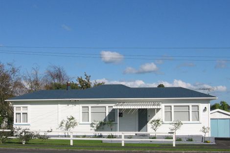 Photo of property in 18 Russell Road, Manurewa, Auckland, 2102