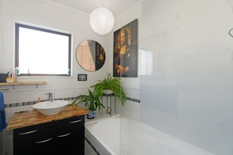 Photo of property in 2/142 Saint Vincent Street, Toi Toi, Nelson, 7010