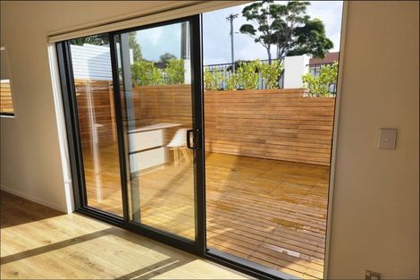 Photo of property in 27 Deep Creek Road, Waiake, Auckland, 0630