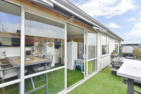 Photo of property in 26 Solander Road, Pegasus, 7612