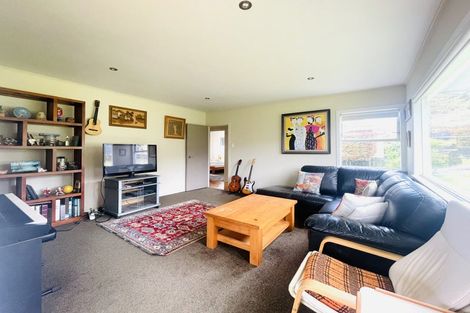 Photo of property in 9 Dolbear Street, Titirangi, Auckland, 0604