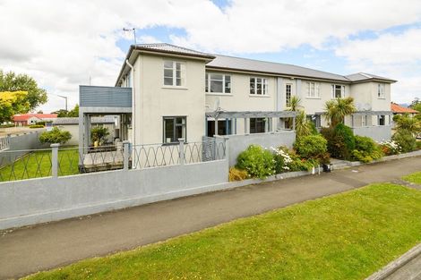 Photo of property in 16 Freyberg Street, Roslyn, Palmerston North, 4414