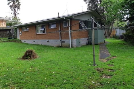 Photo of property in 2/31 Halver Road, Hillpark, Auckland, 2102