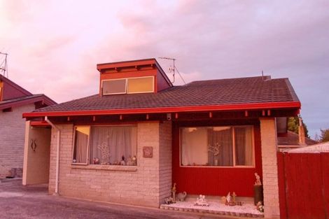 Photo of property in 8/35 Swanson Road, Henderson, Auckland, 0610