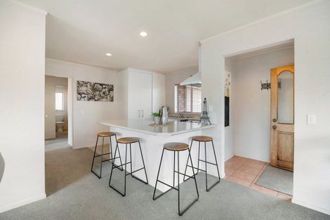 Photo of property in 30a Taylor Terrace, St Andrews, Hamilton, 3200